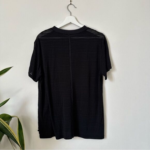 Lululemon All Yours Boyfriend Tee *Stripe in Black Size 8 - Picture 4 of 5
